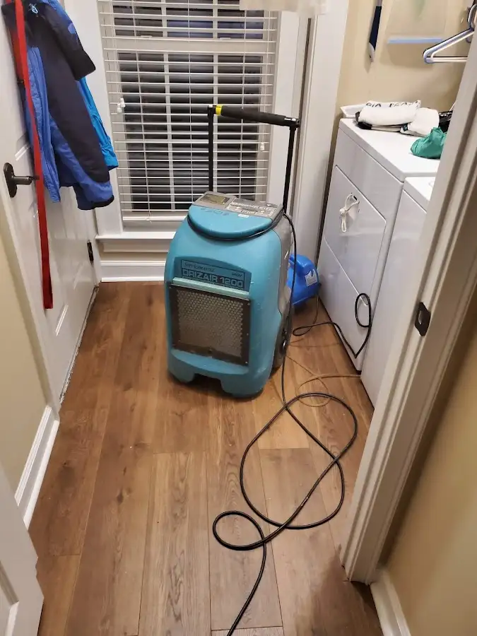 Commercial dehumidifier deployed for Crawl Space Restoration in Silver Spring